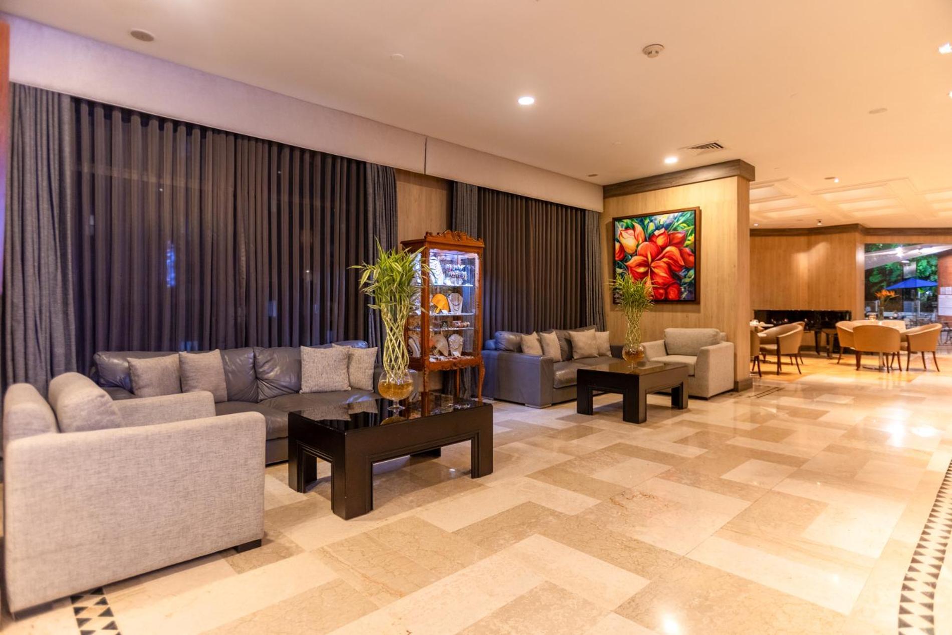 Hotel Dann Carlton Belfort Medellín Eksteriør billede Lobby