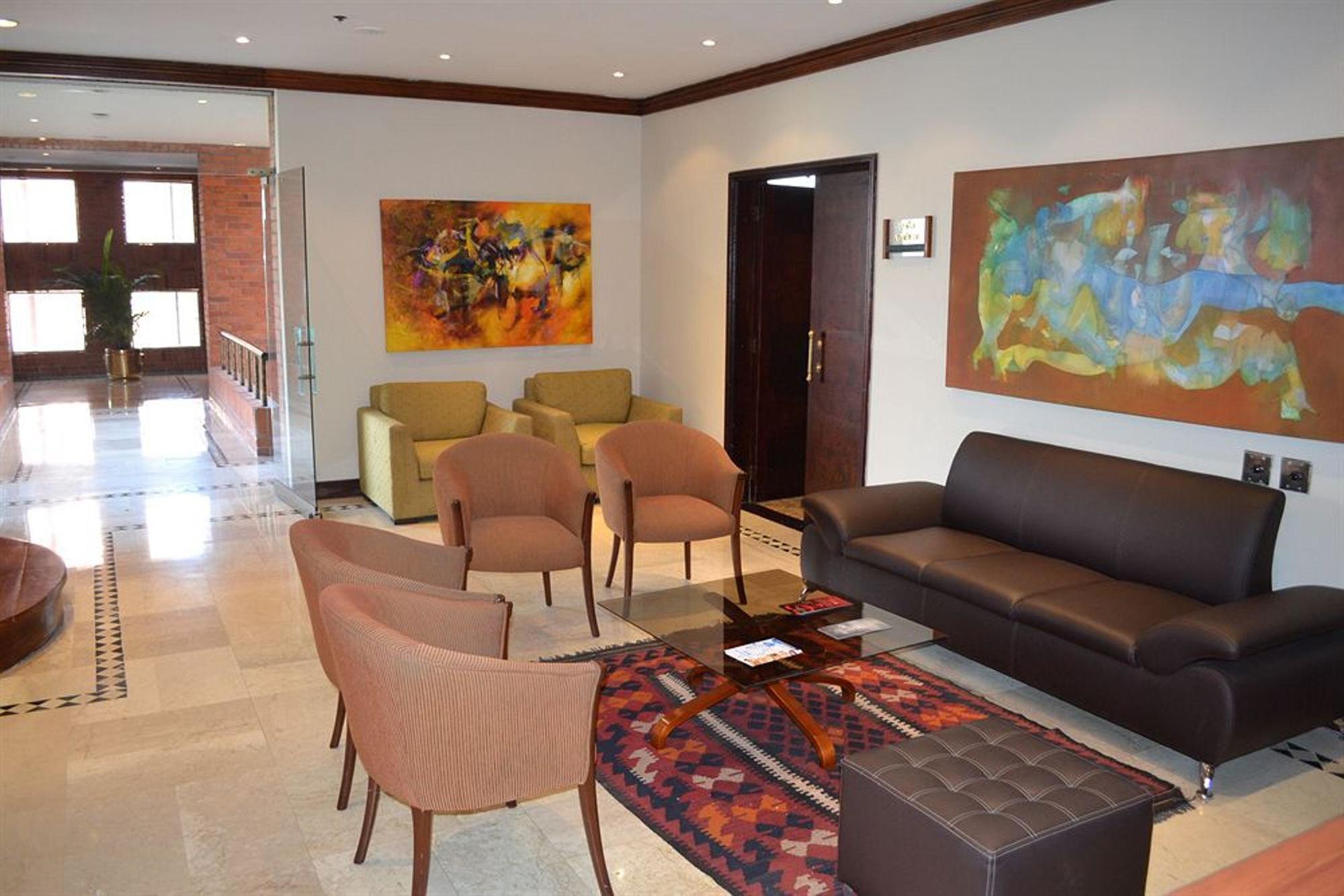 Hotel Dann Carlton Belfort Medellín Eksteriør billede The lobby of the hotel